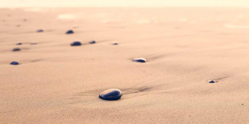 97COS角色心理剖析：如何通过深度解读剧本与漫画理解反派与悲剧角色