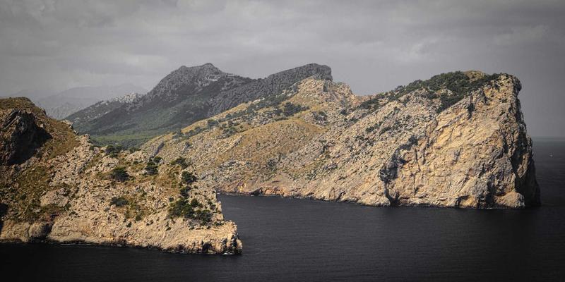 从97COS看国风崛起：古典文学与历史人物Cosplay的深度复兴指南