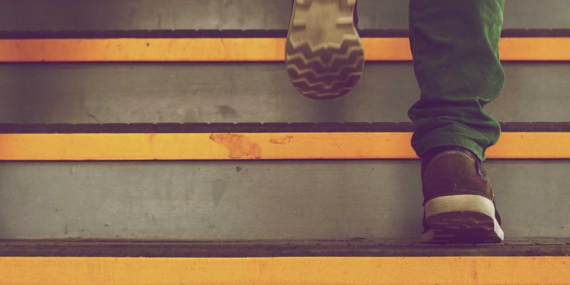 从针线到时代印记：深度考据97COS角色服装背后的历史与文化密码 | Cosplay教程与ACG考据指南